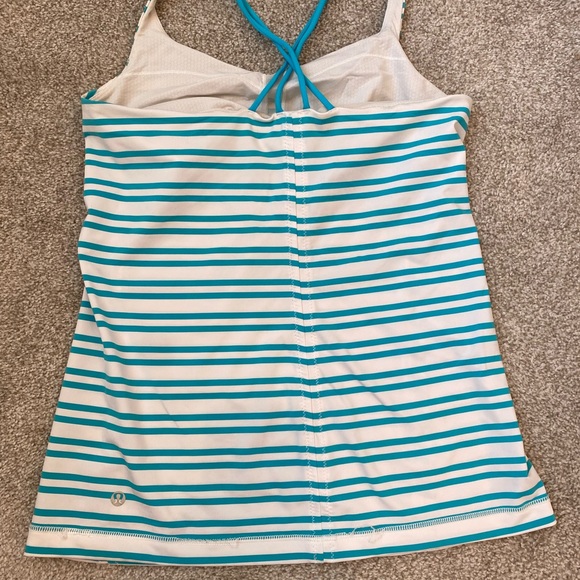 Lululemon Free To Be tank - Picture 3 of 4